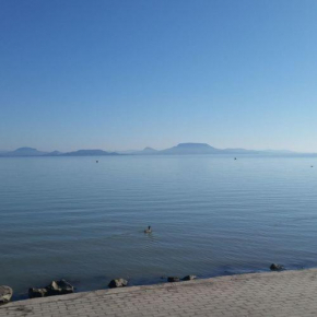 Strandi Apartmanok- Levente, Balatonmariafürdö